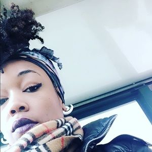 Meet your Posher, Jillian